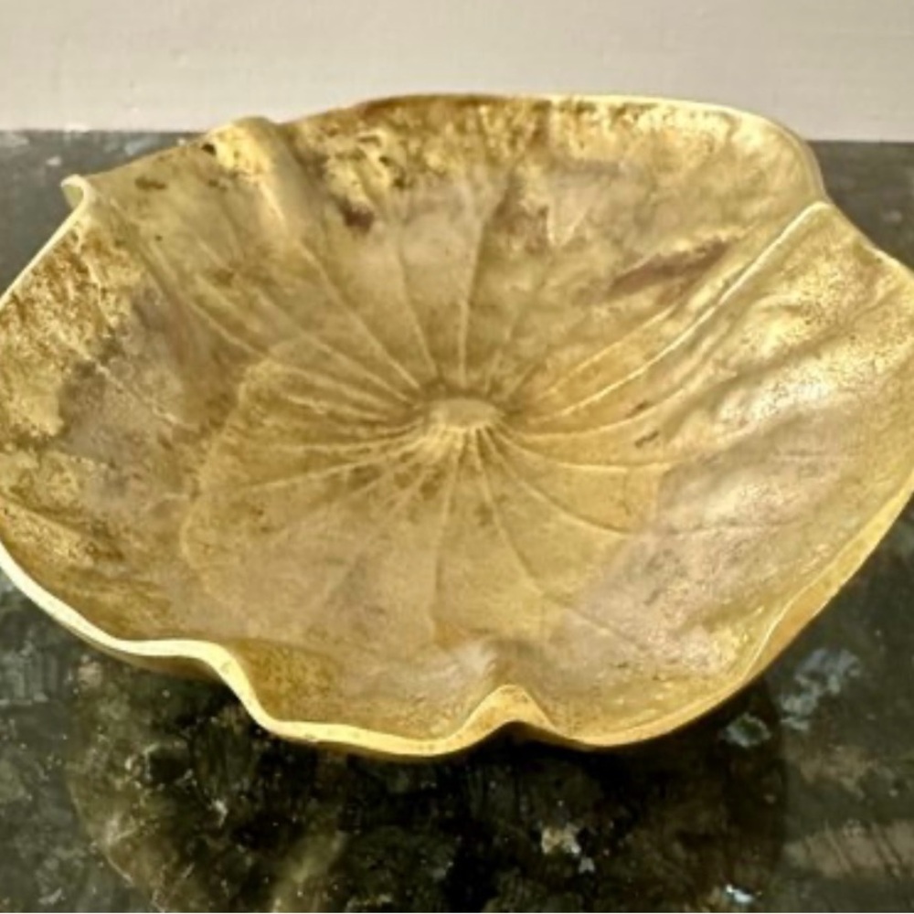 VTG 1948 Virginia Metal makers Solid Brass Lotus Leaf Bowl